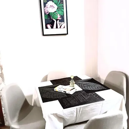 Апартамент Oasis 2 Bed Flat To The Mountain София