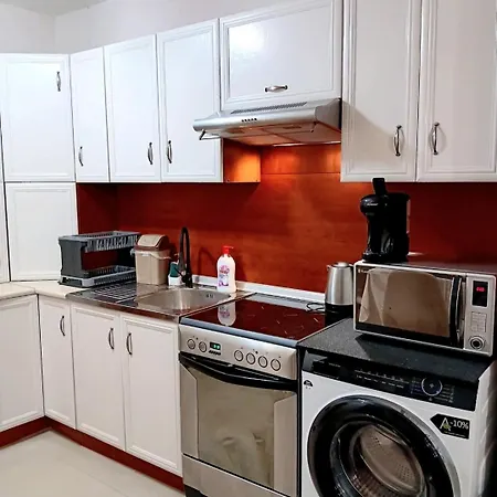 Апартамент Oasis 2 Bed Flat To The Mountain *