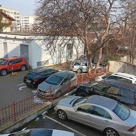 Апартамент Oasis 2 Bed Flat To The Mountain София